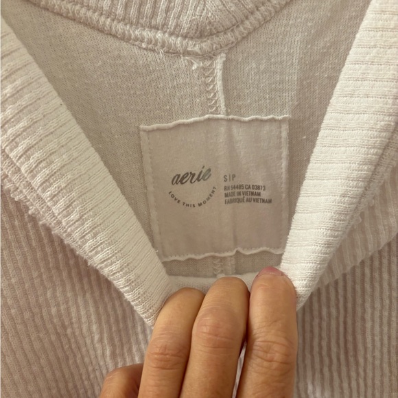 Aerie size small - Picture 2 of 2